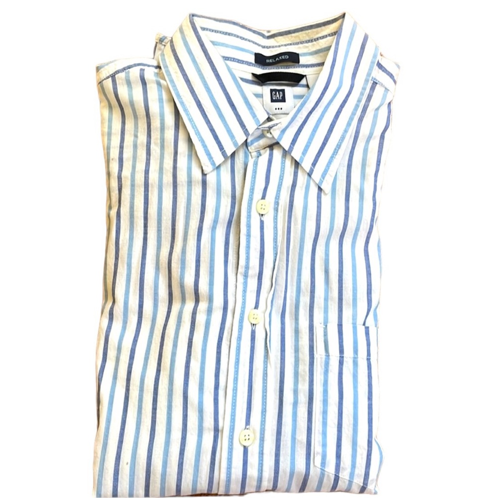 Gap men’s lightweight cotton striped button down. Blue. Size L. EUC